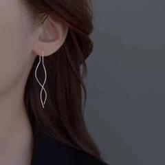 ワンポイント♡　シルバー　ロング　ピアス　ツイスト　レディース　フォーマル
