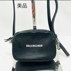 2025年最新】balenciaga カメラバッグの人気アイテム - メルカリ