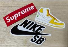 NIKE SB & NIKE PLAYHARD & supreme ステッカー