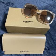 BURBERRY サングラスのサムネイル