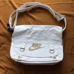 【未使用品　ビンテージ　タグ付き】NIKE メッセンジャーバッグ　　エナメル NIKE - 本日限定セール【ナイキ】エナメルバック 未使用品の通販