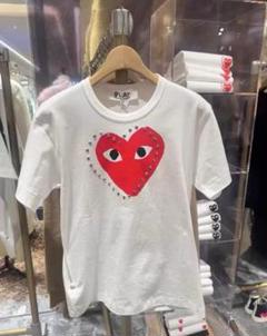 在庫処分セール PLAY COMME des GARÇONS赤い柳丁のハートTシャツです S - メルカリ トップス