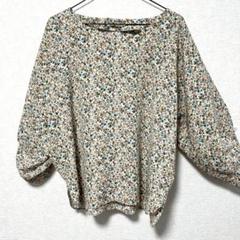 ファーリーレート⭐️ (F) 七分袖ブラウス 花柄シャツ 総柄 ゆったりシルエット