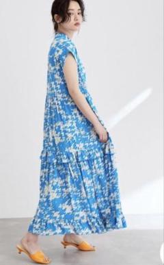 【美品】アダムロペ　プリントフリルティアードワンピース プリントフリルティアードワンピース(504640603) | アダム エ