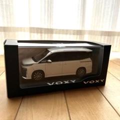 【未開封品】90ヴォクシー　ミニカー Amazon | ヴォクシー 90系 VOXY 130スケール ミニカー