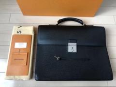 Louis Vuitton Neo Robust Taiga ブリーフケース