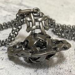 Vivienne Westwood アンティーク立体オーブネックレス Vivienne Westwood｜アンティーク立体オーブネックレス - メルカリ