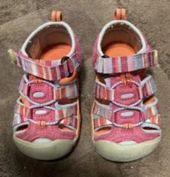 keen キーン　サンダル