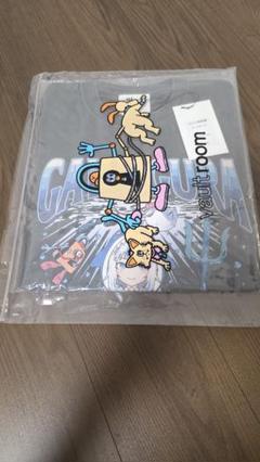 Vaultroom × Gawr Gura コラボTシャツ Mサイズ