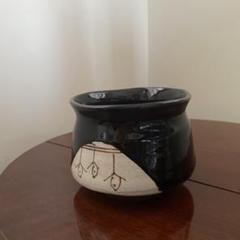 黒織部の筒茶碗　木箱付き 黒織部の筒茶碗 木箱付き （黒織部の筒茶碗 木箱付き 食器