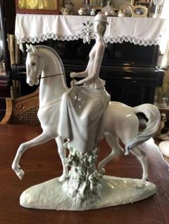 若者の大愛商品【極美品】LLADRO リヤドロ No.6827『十二生肖系列 馬 全品特価 LLADRO 午 馬 十二生肖系列 リヤドロ 置物