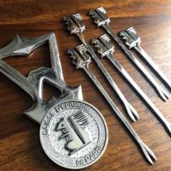 Caisse d'Epargne ウインタージャケット　ケースデパーニュ Caisse d'Epargne／ケス・デパーニュ リス銀行 キーホルダー