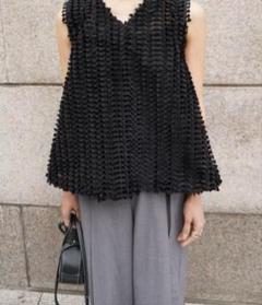 【新品未使用】Hyeon ヘヨン blossom gilet ジレ ブラック 新品未使用】Hyeon ヘヨン blossom gilet ジレ ブラック - メルカリ