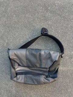 TIMBUK2 メッセンジャーバッグ グレー 中型 TIMBUK2 メッセンジャーバッグ グレー/ブルー - メルカリ