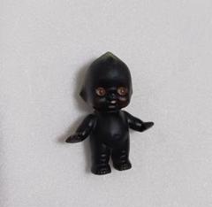 黒猫コスプレ坊や　昭和レトロ　黒猫　フィギュア　キューピー人形　黒ネコ 面白雑貨 黒猫コスプレ坊や 昭和レトロ 黒猫 フィギュア キューピー人形