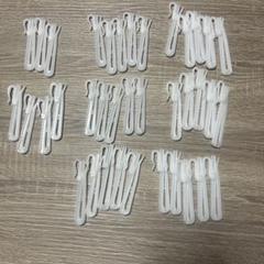 新　中古　混ざってます。白いカーテン用クリップ37本　90ミリ