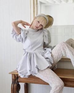 ワンピース treaturself satin balloon peplum mini トリートユアセルフsatin balloonpeplumminionepiece - メルカリ