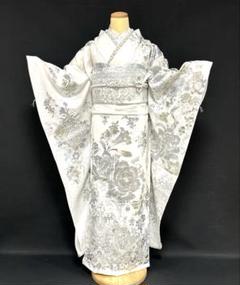 関芳　桂由美　白地薔薇シルバー振袖フルセット 関芳 桂由美 白地薔薇シルバー振袖フルセット - メルカリ