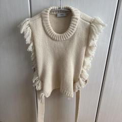 処分！【美品！】HYKEハイクストライプデザイン ニットベスト