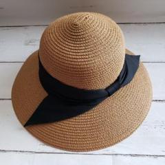 黒いリボンの麦わら帽子 レディース ストローハットハット 旅行 夏コーデのサムネイル
