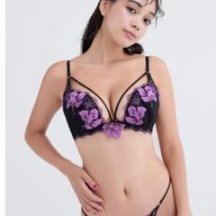 本日配送！値下げ中！ラビジュールRAVIJOR セクシーボディスーツ