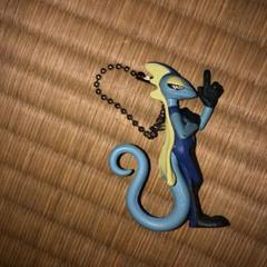 インテレオン　ポケモン　キーホルダー　中古
