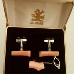 本珊瑚 カフリンクス&タイピン 桐箱入り