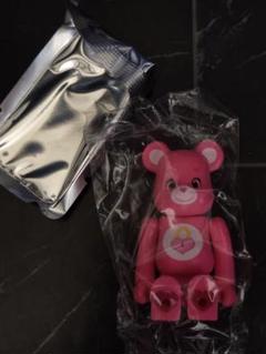 BE@RBRICK シリーズ43 シークレット 25th ケアベア 裏のサムネイル