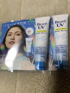 花王 ビオレUVアクアリッチライトアップエッセンス