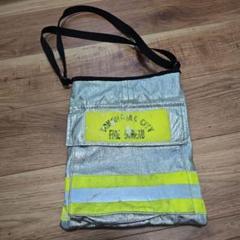 横浜消防　防火服　リメイクバッグ　ショルダーバッグ 防火服バッグに消防「推し」殺到 寄付3倍、横浜市のふるさと納税