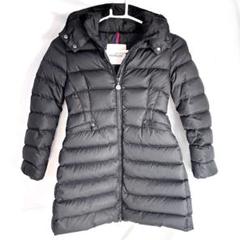 未使用品モンクレール　キッズダウン　8a MONCLER モンクレール ダウンジャケット アウター キッズ ロゴ