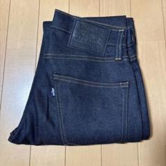 LEVI’S