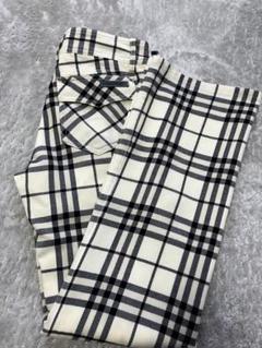 バーバリーブルーレーベル☆ホワイト クロップドパンツ 新品　36 バーバリーブルーレーベル クロップドパンツ ノバチェック 36