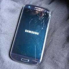 Samsung Galaxy 本体 画面にひびありジャンク品 Samsung Galaxy S III 本体 ジャンク - メルカリ