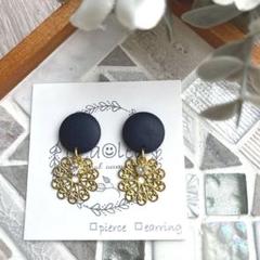 no.441 SALE！ウッドカボション　透かしチャームピアス/ ネイビー
