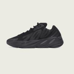 YEEZY 700 MNVN