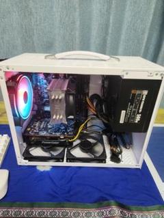 RGB冷却ファン搭載ホワイトデスクトップPC