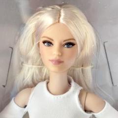 【未開封】バービー ルックス #6 シグネチャー モデル