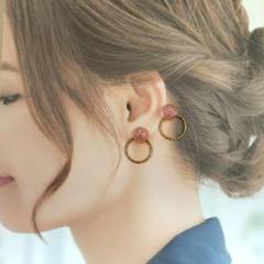 ピンクフローラルデザインピアス