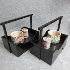 伊万里焼錦手火入れ付き黒塗たばこ盆一対箱入り [B25631] 伊万里焼錦手火入れ付き黒塗たばこ盆一対箱入り [B25631] - メルカリ
