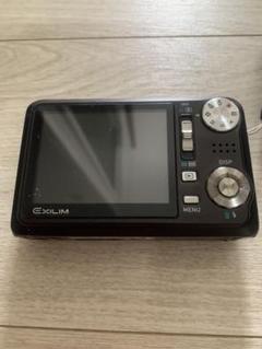 CASIO EXILIM EX-V7 7.2メガピクセル　中古品　【動作確認済】 CASIO EXILIM 7.2メガピクセルコンパクトデジタルカメラ本体