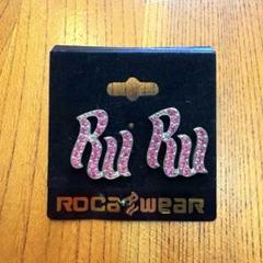 ROCA WEAR ピンク ロゴ ピアス ROCA WEAR ピンク ロゴ ピアス
