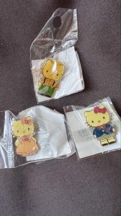 2025年最新】キティちゃんピンバッジの人気アイテム - メルカリ