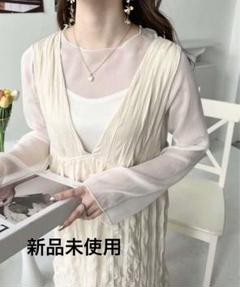 新品未使用　タグ付き　シワ加工Vネックジャンスカ/ワンピースのサムネイル