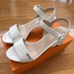 【美品・8/3まで】PRADA 白サンダル（日本サイズ23.5）