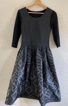【美品】黒ワンピース 膝丈 七分袖 オケージョンドレス
