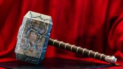海外ディズニー限定 ドリンクホルダー アベンジャーズ マーベル ムジョルニア 海外ディズニー限定 ドリンクホルダー アベンジャーズ マーベル
