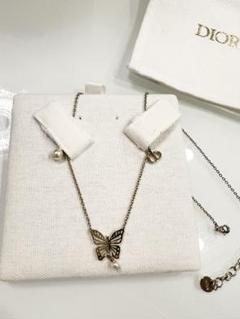新品未使用!!Dior 蝶モチーフ ネックレス 保存袋 Christian Dior 蝶モチーフ ネックレス - メルカリ