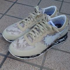 アーバンサンスニーカー
