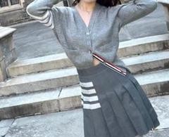 THOM BROWNE グレー Vネックカーディガン カシミア 美品 THOM BROWNE グレー Vネックカーディガン カシミア